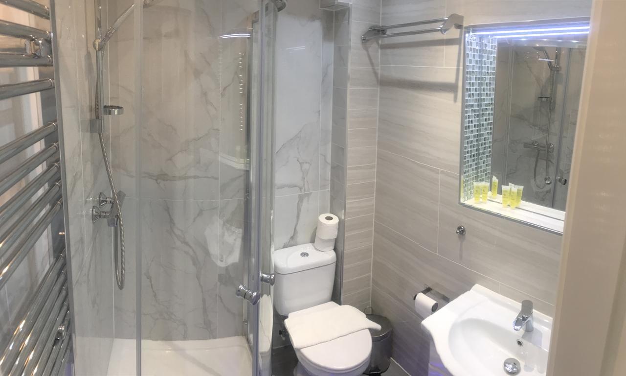 W12 Studios & Rooms Лондон Екстер'єр фото